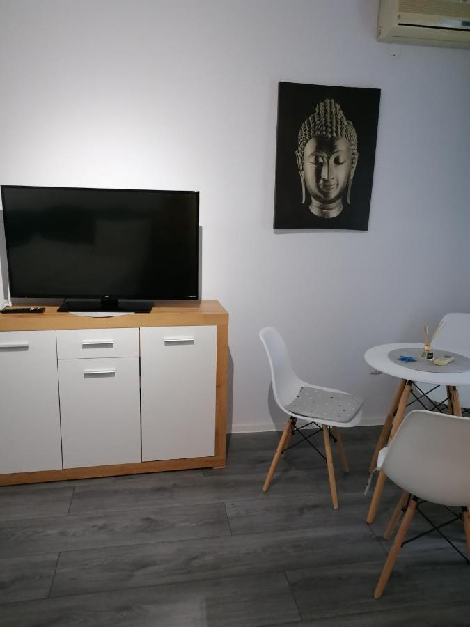 Bega Circumvalatiunii 1 Room Apartment Timisoara Bagian luar foto